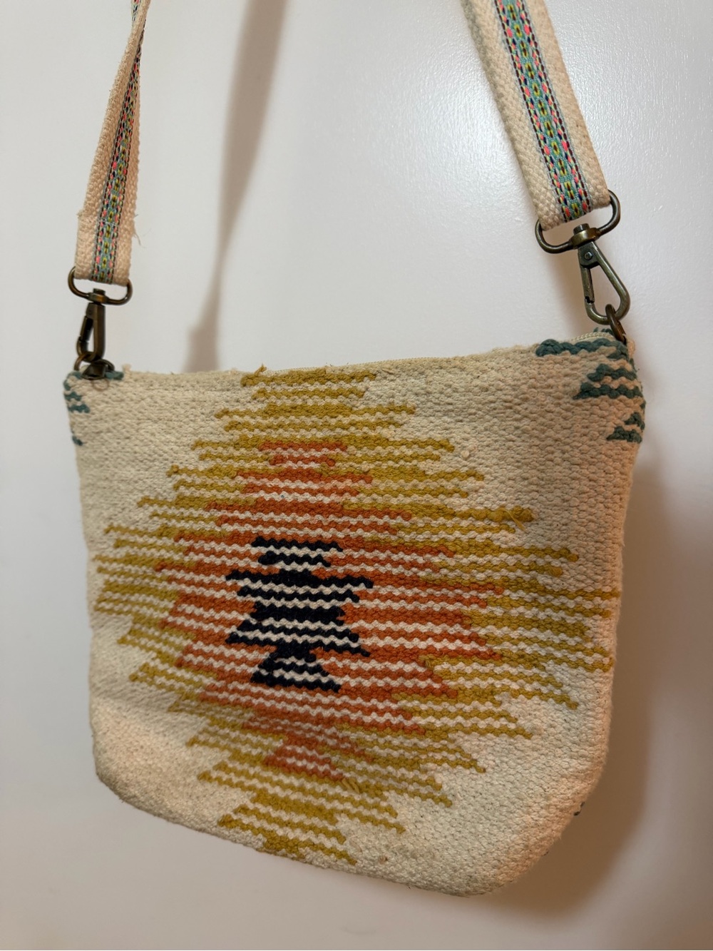 Panache Cream Woven Crossbody with Mustard and Black Geometric Motif